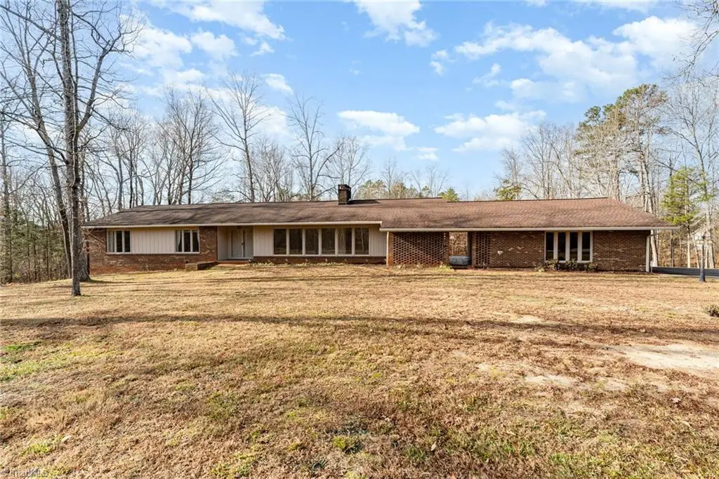 2694 Lockwood Drive, Winston Salem, NC 27103 - Image #1