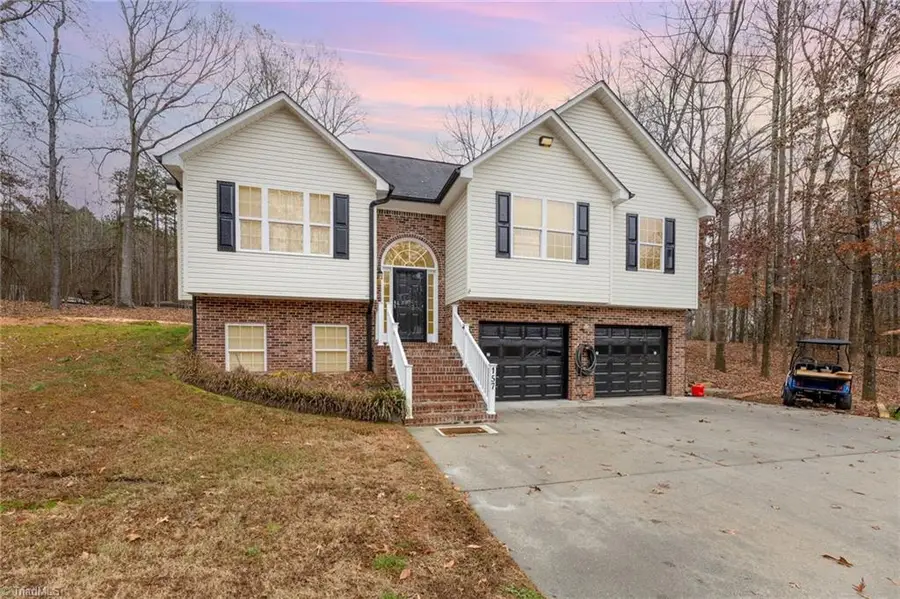 157 Midvalley Court, Lexington, NC 27295 - Image #3