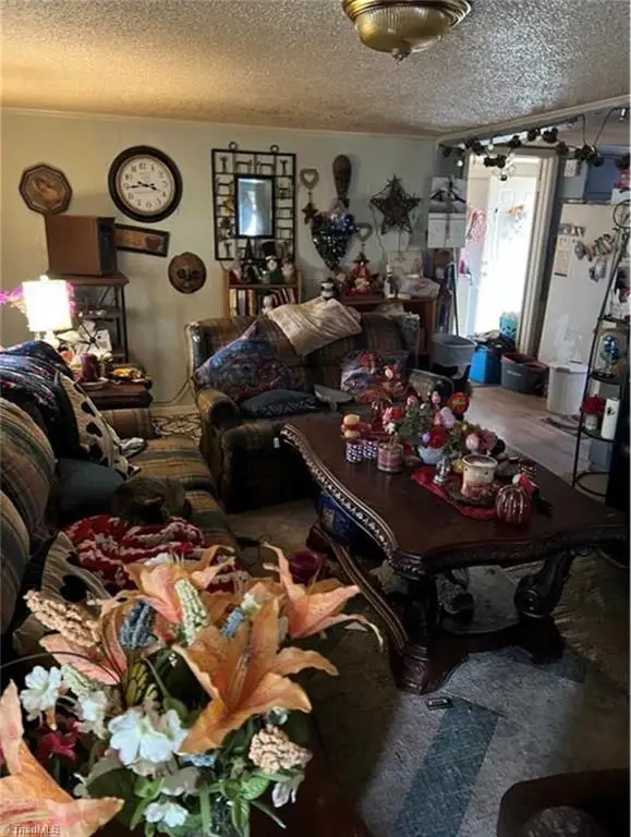 2507 Vandalia Road W, Greensboro, NC 27407