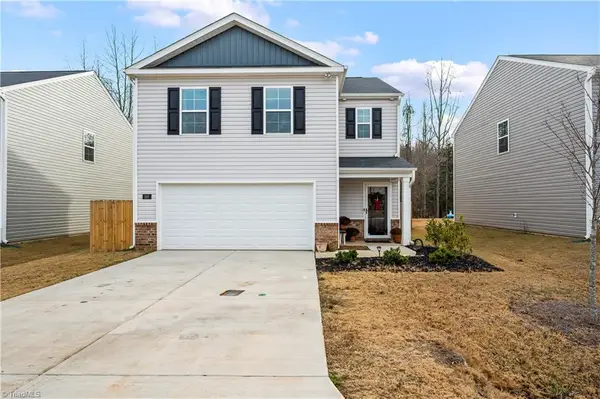 166 Carriage Cove Circle, Mocksville, NC 27028