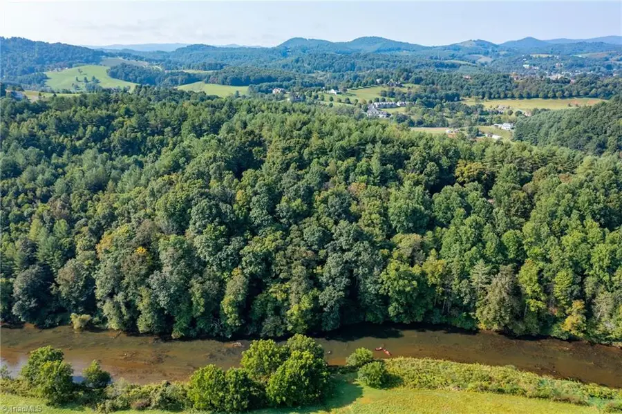 63 Village Pine Drive, Jefferson, NC 28640 - Image #3