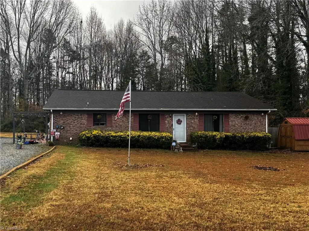 3993 & 3997 Valley Drive, Sophia, NC 27350 - Image #1