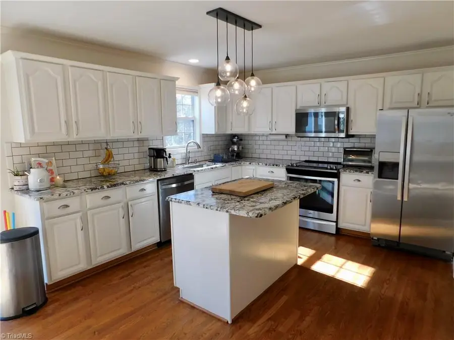 120 Valleyoak Court, Clemmons, NC 27012 - Image #3