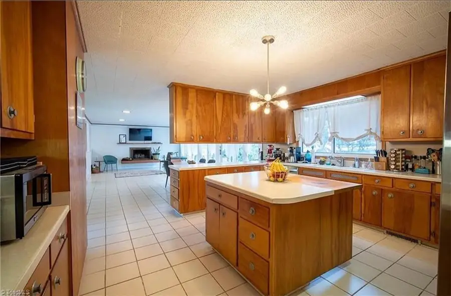 1508 Wendover Drive, High Point, NC 27262 - Image #2