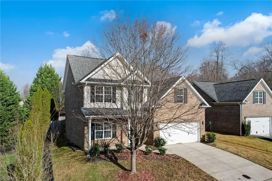 628 Woodlake Park Drive, Kernersville, NC 27284 - Image #2