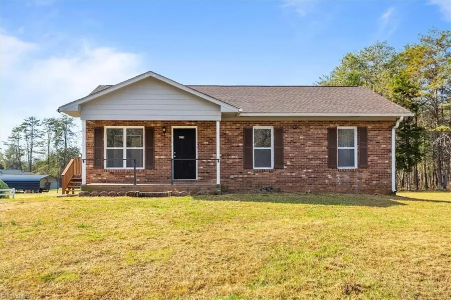 4278 Nc Highway 89 E, Walnut Cove, NC 27052 - #2