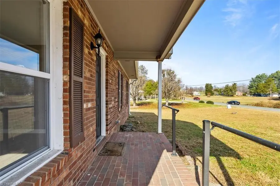 4278 Nc Highway 89 E, Walnut Cove, NC 27052 - #3