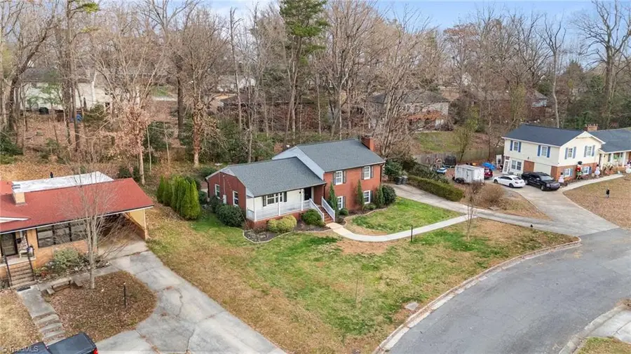 929 Walton Court, Asheboro, NC 27203 - Image #2