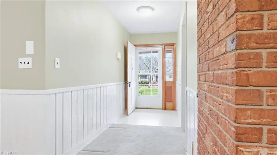 6070 Blue Bonnet Lane, Clemmons, NC 27103 - Image #3