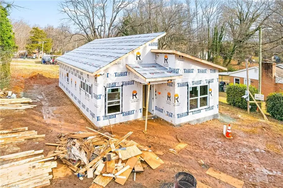 606 W Lee Street, Mebane, NC 27302 - Image #2