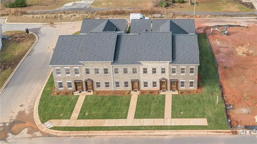 2111 24th Street Lane Se, Hickory, NC 28602 - Image #3