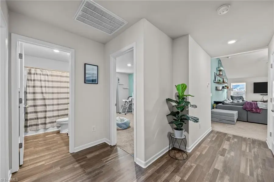 637 Southwick Place, Mebane, NC 27302 - Image #2