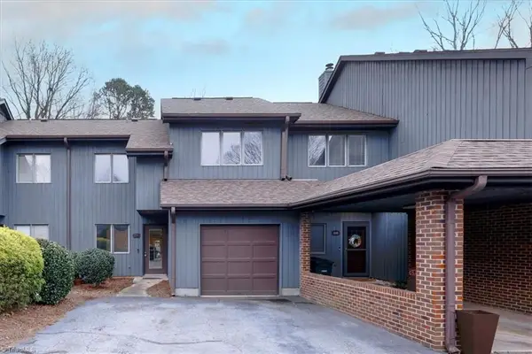 210 College Road #303, Greensboro, NC 27410