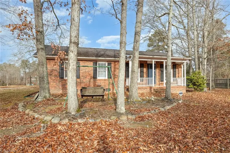 5204 Woodlane Drive, Julian, NC 27283 - Image #2