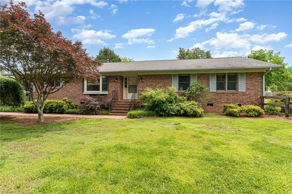 412 Stage Coach Court, Greensboro, NC 27409 - Image #1