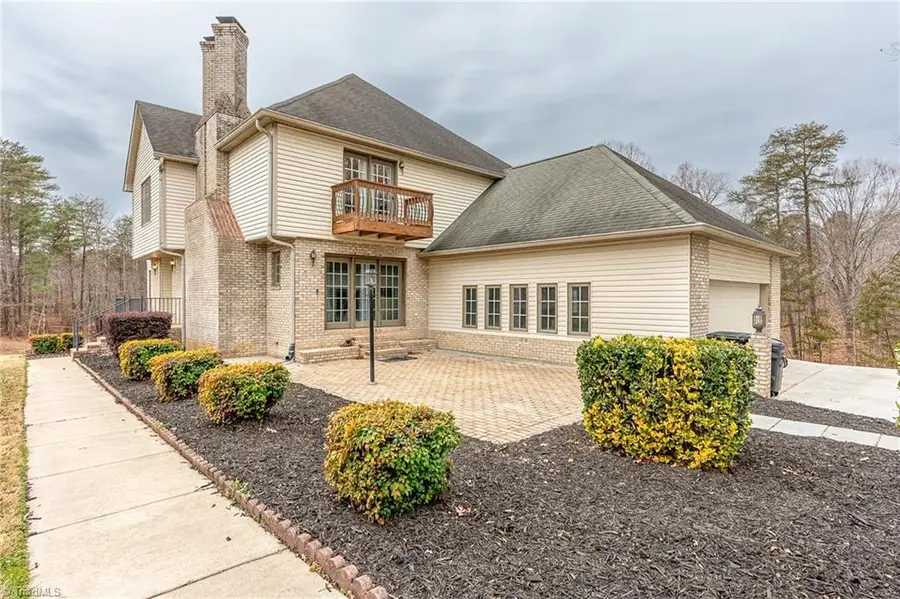 900 Warren Farm Road, Walnut Cove, NC 27052 - Image #2