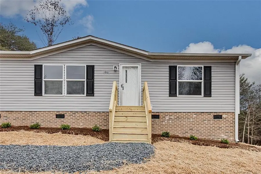 3862 Plainfield Road, Sophia, NC 27350 - Image #2