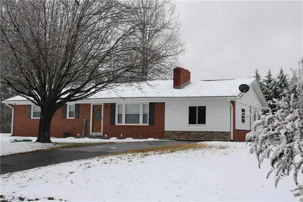 1185 Babe Gray Road, Westfield, NC 27053