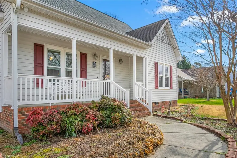 825 Lockesley Lane, Burlington, NC 27217 - Image #2