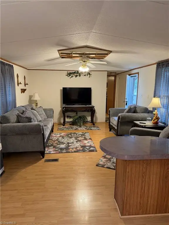 2921 Blueberry Ridge Road, Jonesville, NC 28642 - Image #2