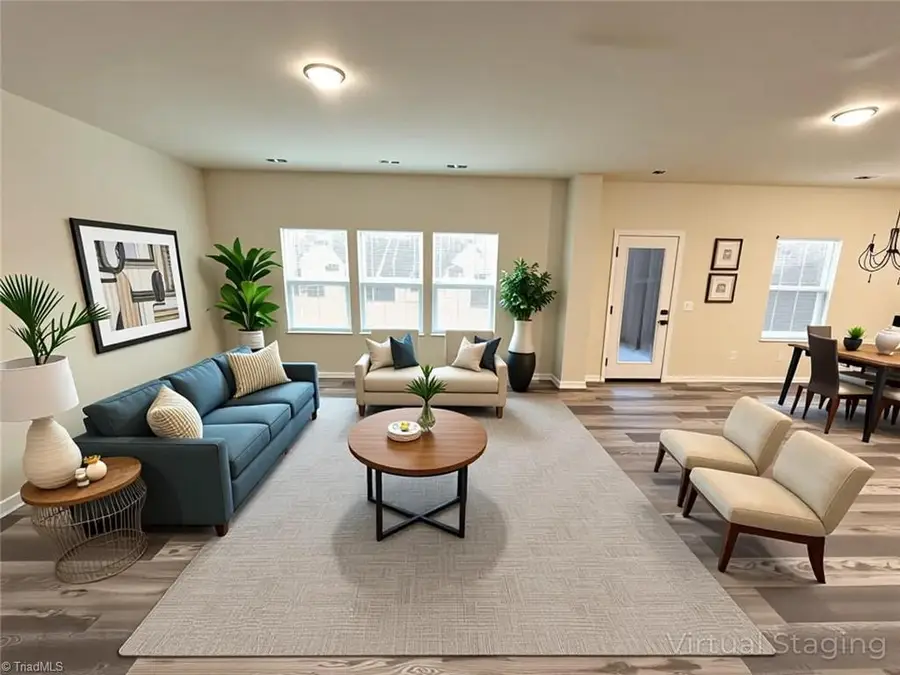 574 30th Avenue Circle Ne, Hickory, NC 28601 - #3