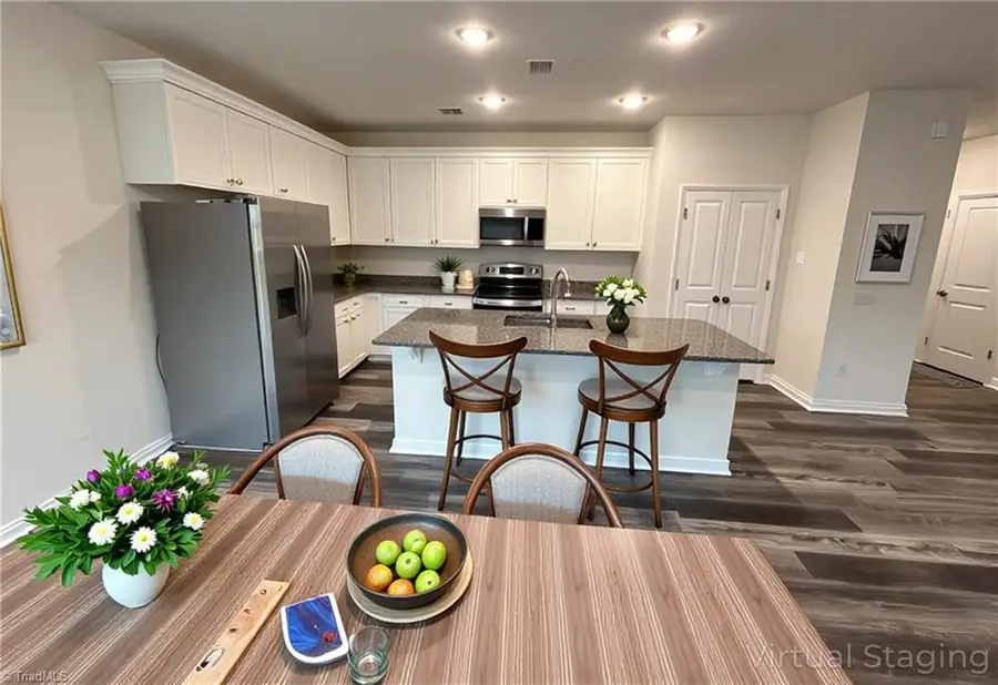 578 30th Avenue Circle Ne, Hickory, NC 28601 - Image #2