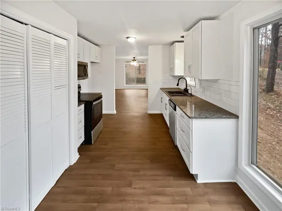 150 Roswell Drive, Kernersville, NC 27284 - Image #2