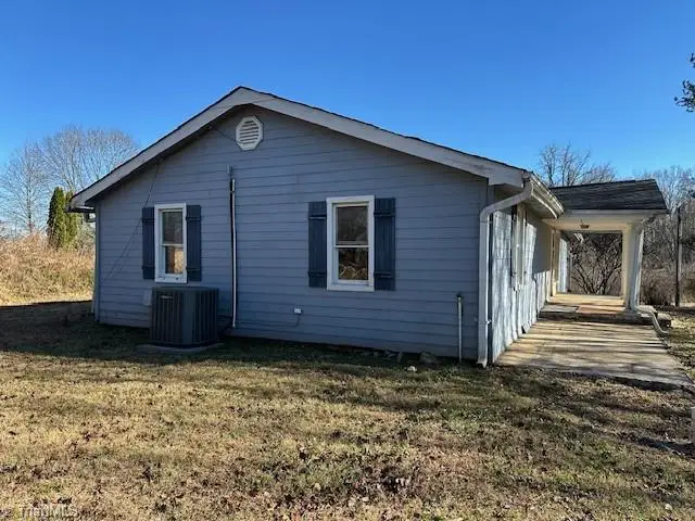 117 Ed Nixon Road, Thurmond, NC 28683 - Image #3