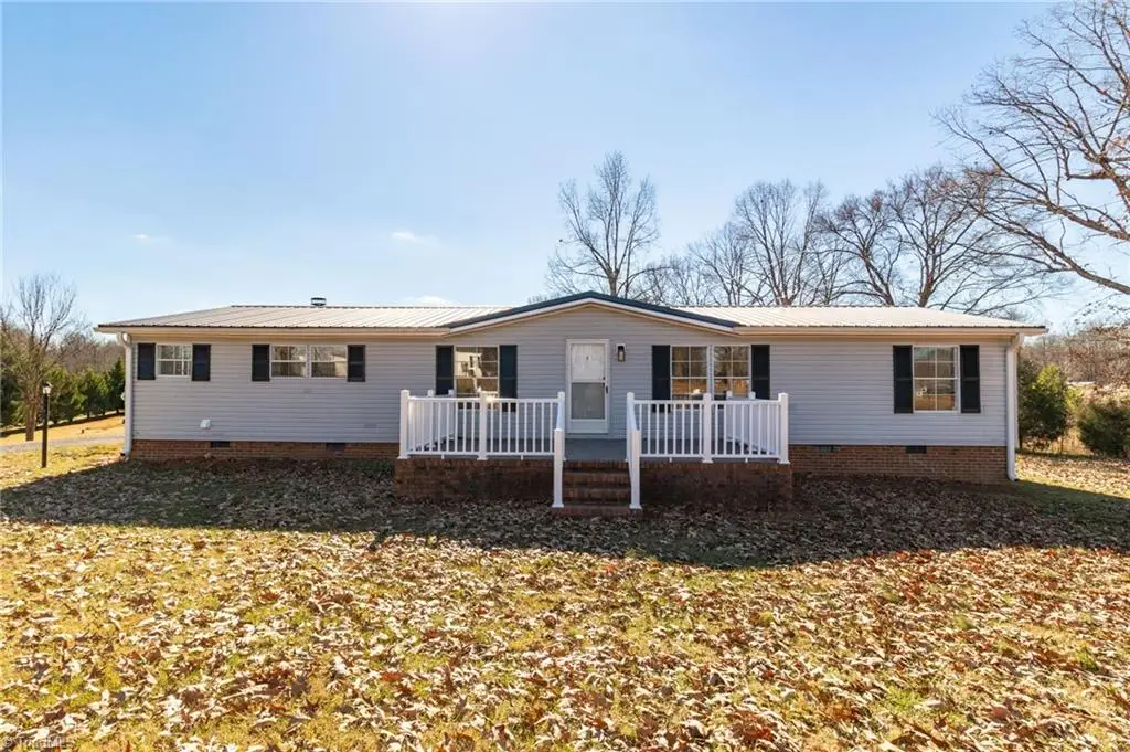 2808 Turners Creek Road, Yadkinville, NC 27055 - Image #1