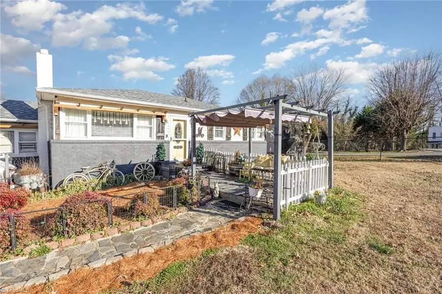 113 Hardy Street, Jonesville, NC 28642 - Image #2