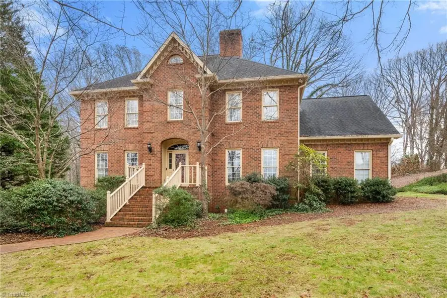 924 Ashley Glen Drive, Winston Salem, NC 27104 - Image #2