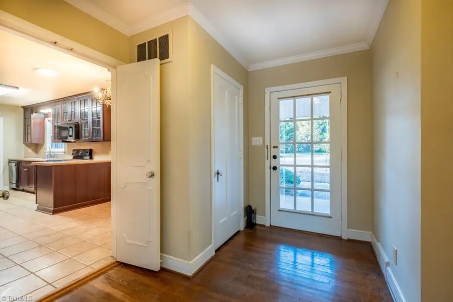 4107 Friendly Avenue, Greensboro, NC 27410 - Image #3