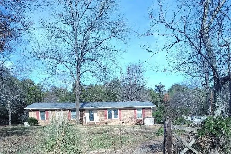 5200 Robinwood Drive, Charlotte, NC 28215 - Image #1