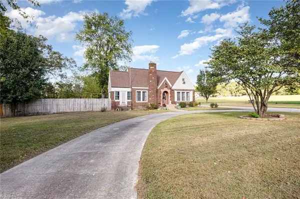 827 Shell Road, Thomasville, NC 27360