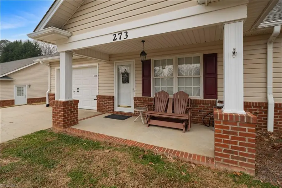 273 S Boyles Street, Pilot Mountain, NC 27041 - Image #3