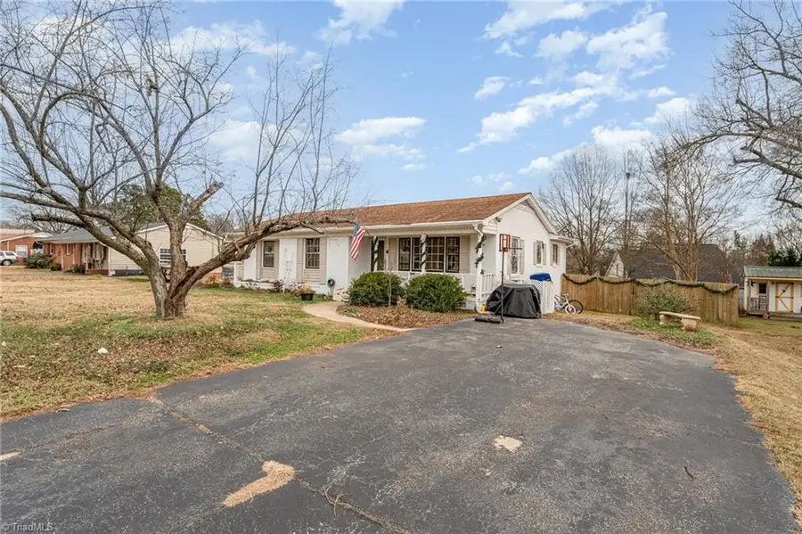 713 Lake Drive, Kernersville, NC 27284 - Image #2