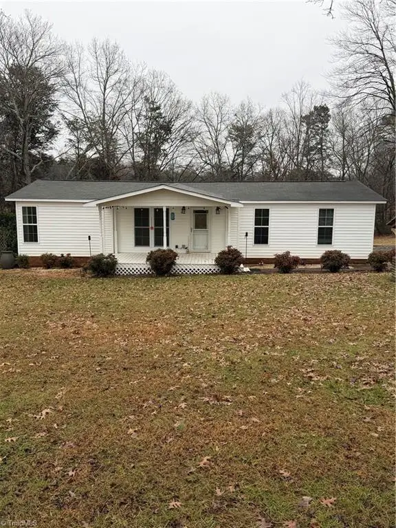 3724 Fall Creek School Road, East Bend, NC 27018