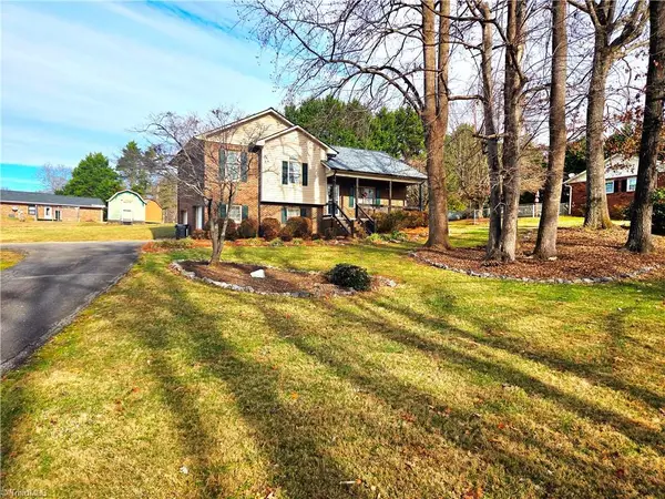 275 Raven Oak Drive, Wilkesboro, NC 28697