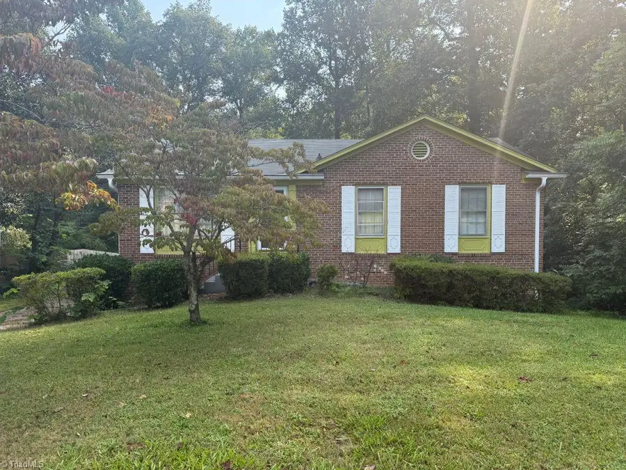 1514 Woodridge Avenue, Greensboro, NC 27405 - Image #2