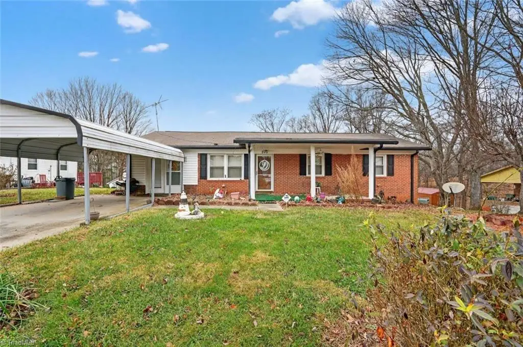 203 Gaylon Street, Mount Airy, NC 27030 - Image #1