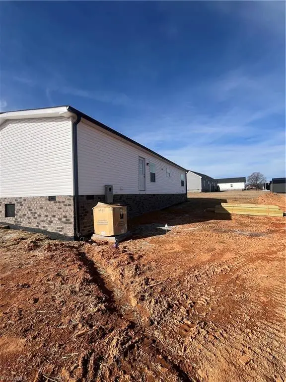 657 Mt Wesley Church Road, Hiddenite, NC 28636 - Image #2