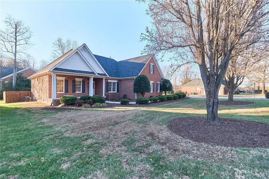 4411 Hunter Oaks Court, High Point, NC 27265 - Image #3