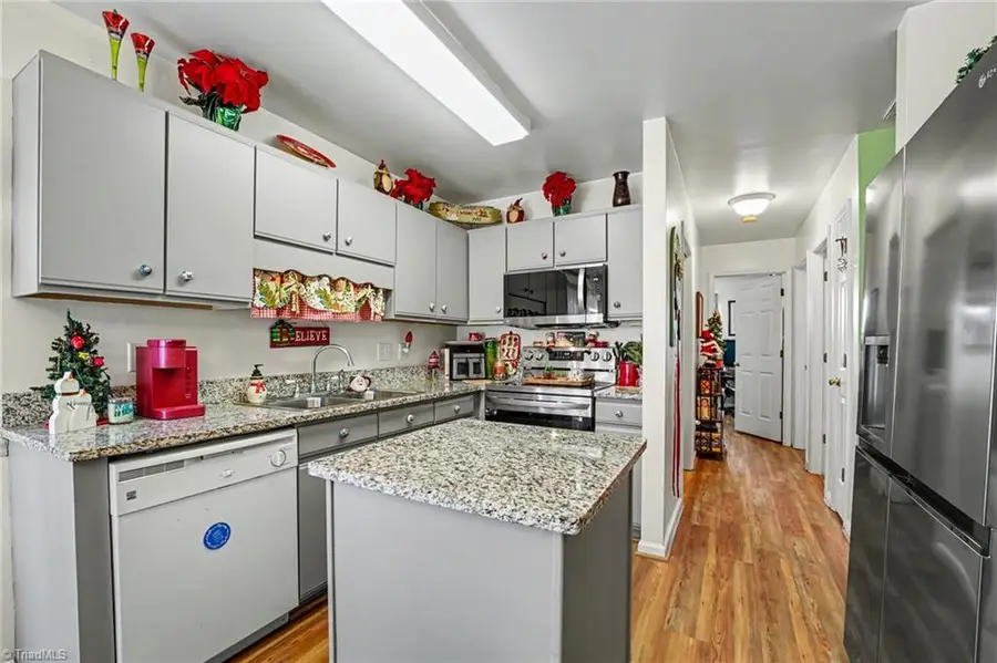 103 Wynbrook Court, Winston Salem, NC 27103 - Image #3