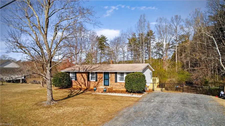 413 Vernon Road, Reidsville, NC 27320 - Image #2