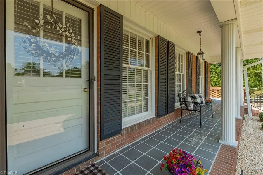 421 Dove Point, Lexington, NC 27295 - Image #2