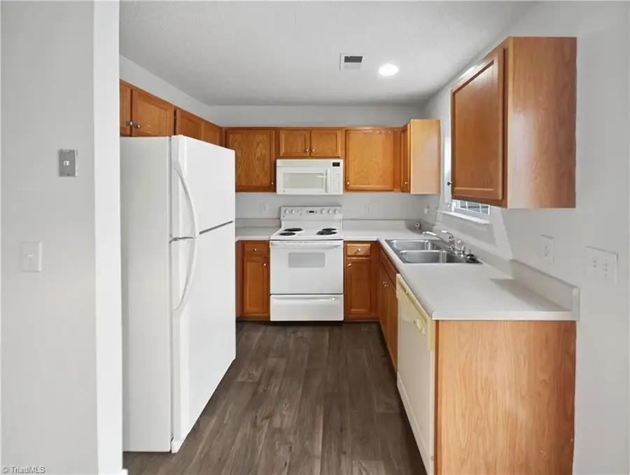 3228 Kensington Place, Winston Salem, NC 27103 - Image #2