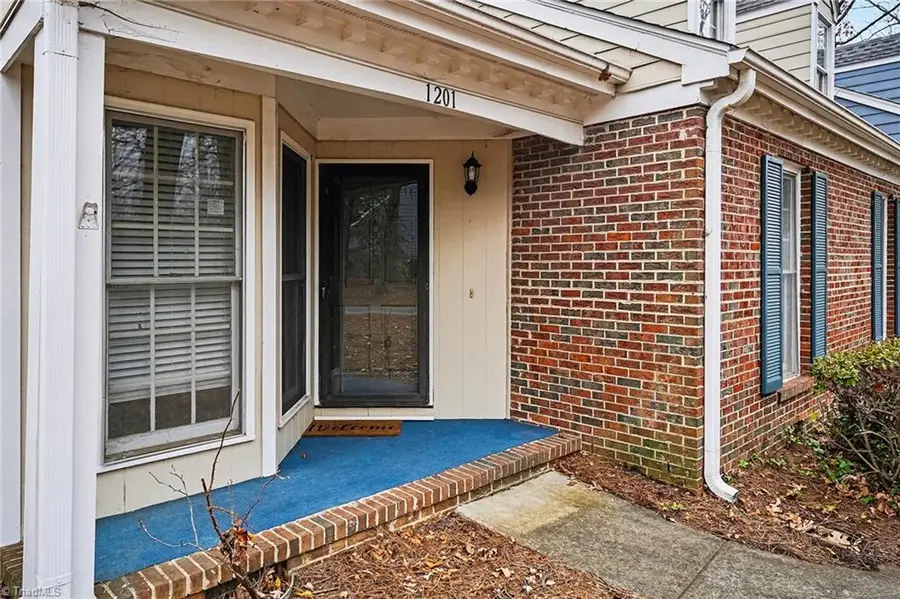 1201 Deptford Court, Raleigh, NC 27609 - Image #2