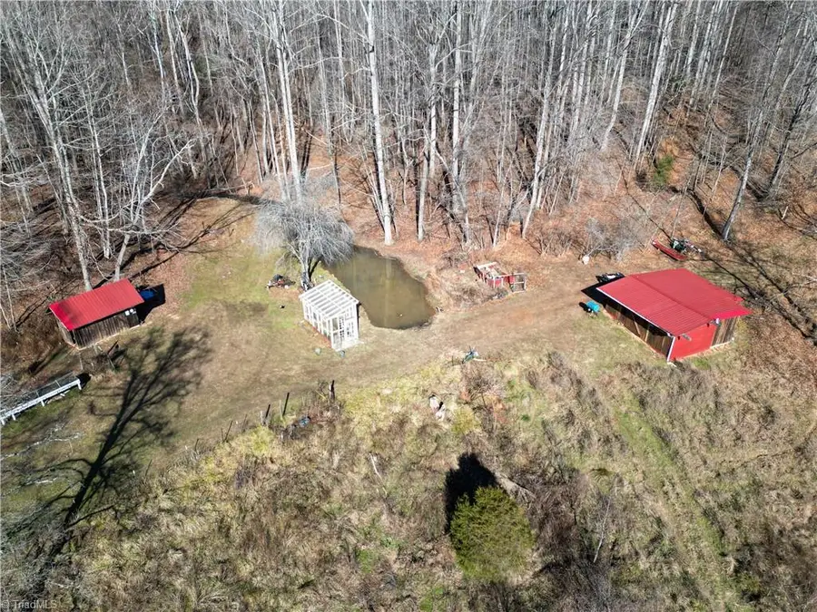 203 Brannock Lane, Pilot Mountain, NC 27041 - Image #2