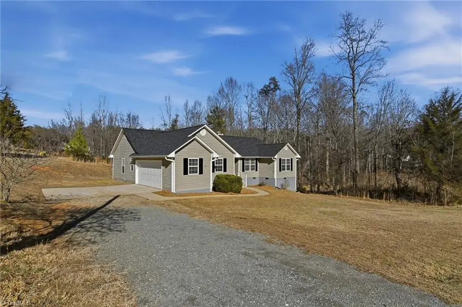 295 Hialeah Court, Winston Salem, NC 27103 - Image #3