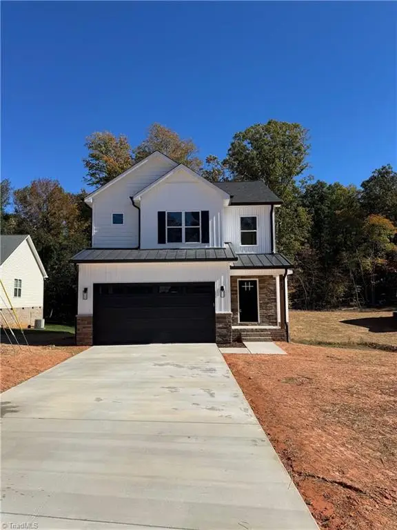 513 Woods Drive, Randleman, NC 27317